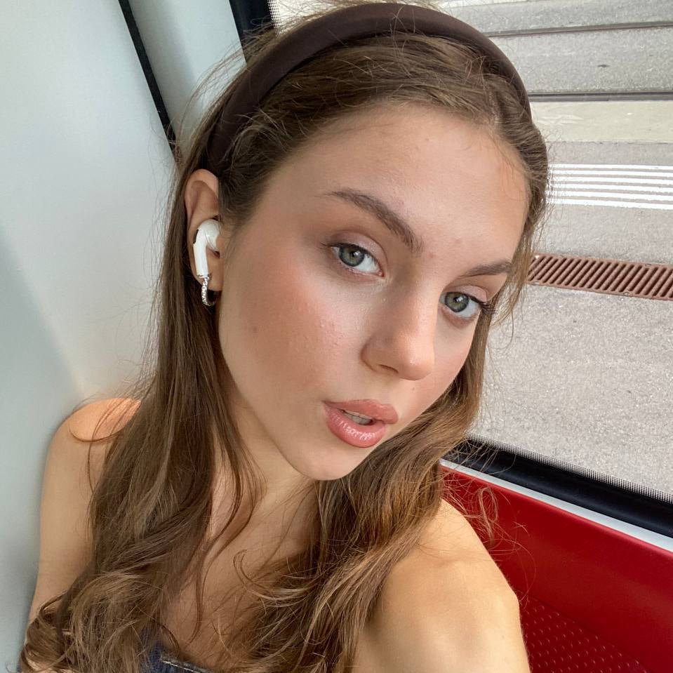 Alisa Blake Threat Intelligence Analyst